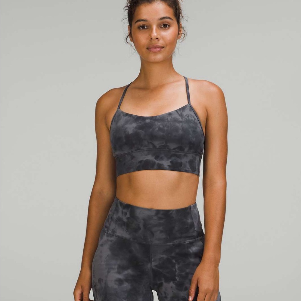 Lululemon Diamond Dye Flo Y Longline Bra
*matching leggings available*